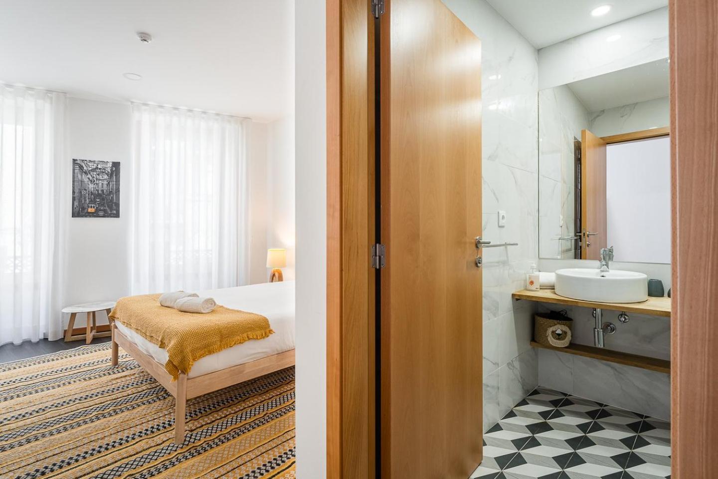 Hotel Guestready - Bright Duplex In Downtown à OOporto Extérieur photo